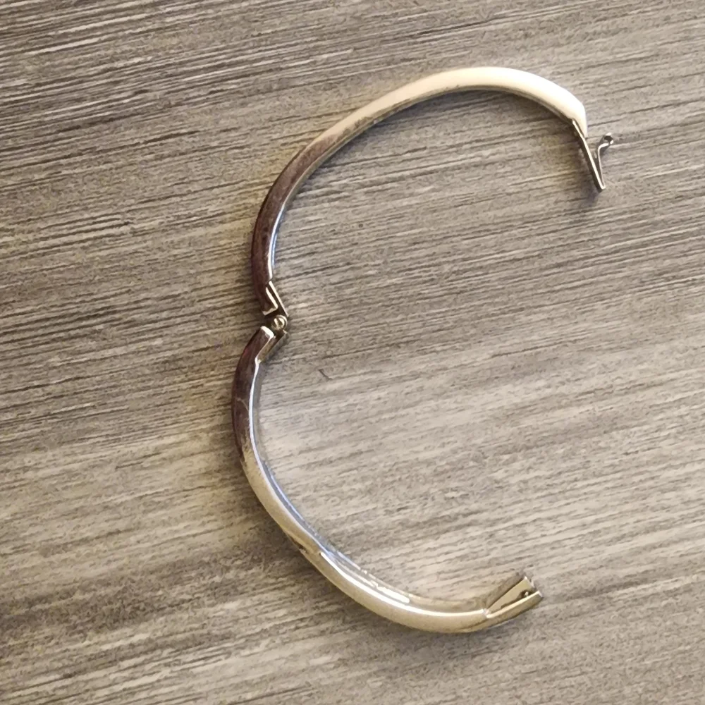 Swarovski Silver Tone Oval Bangle Bracelet‎